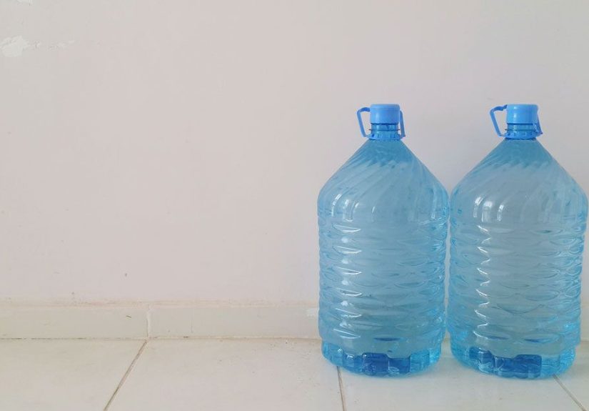 Drinking a Gallon of Water per Day: Good or Bad?