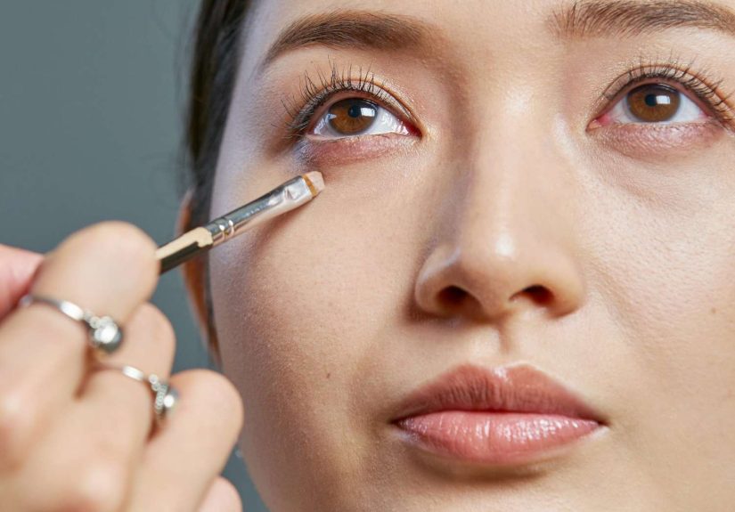How to Conceal Under Eye Bags and Dark Circles