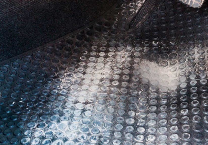 How to Get Rid of Salt Stains in Your Car