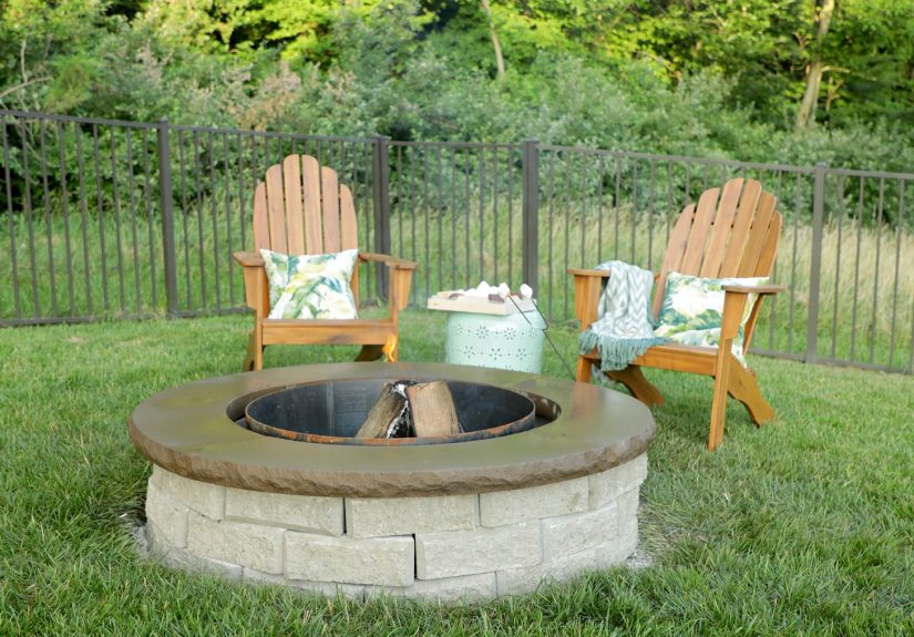 How to Make an Easy Firepit from Pavers