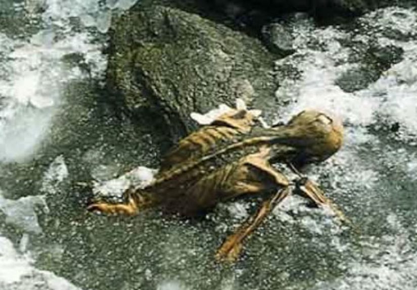 Top 10 Mysterious Burial Sites