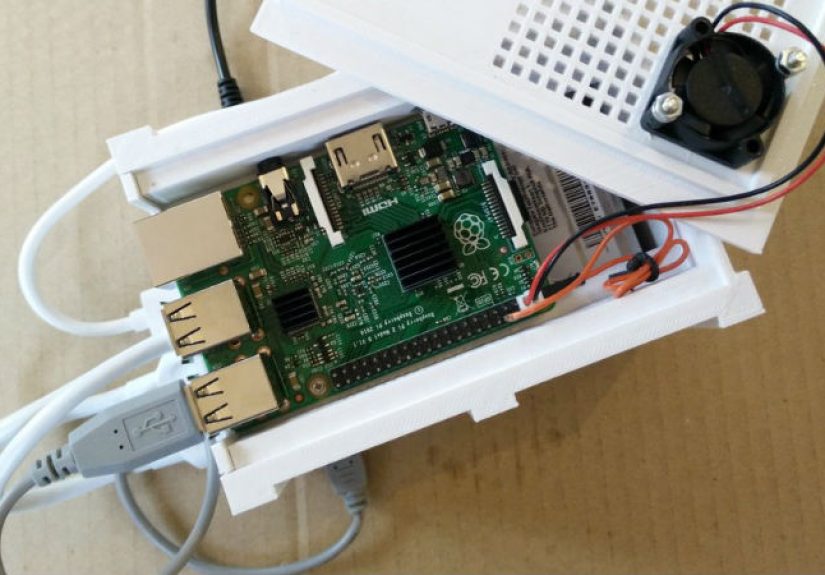 3D Printed Raspberry Pi NAS With Dual Drive Bays