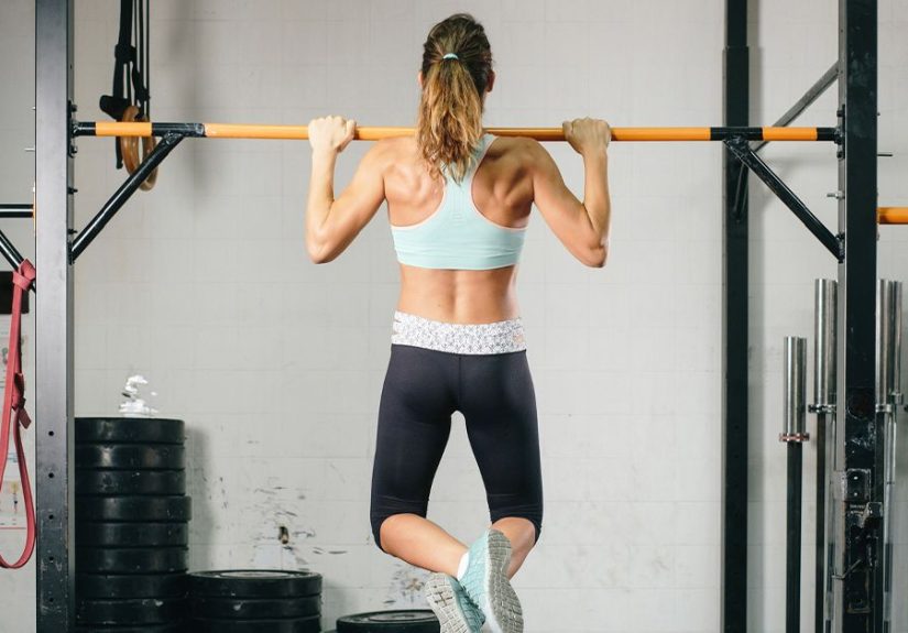 7 Benefits of Pullups, Plus Beginner and Advanced Options