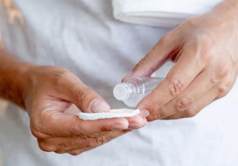 8 Tips To Get Rid of Oily Skin