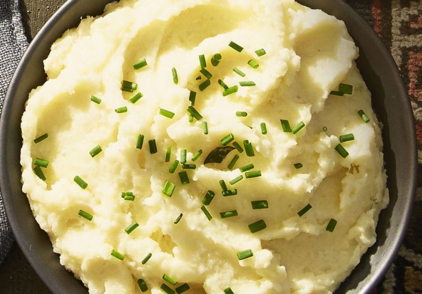 Best Roasted Garlic Mashed Potatoes & Cauliflower Recipe - How To Make Roasted Garlic Mashed Potatoes & Cauliflower - GoodHousekeeping.com