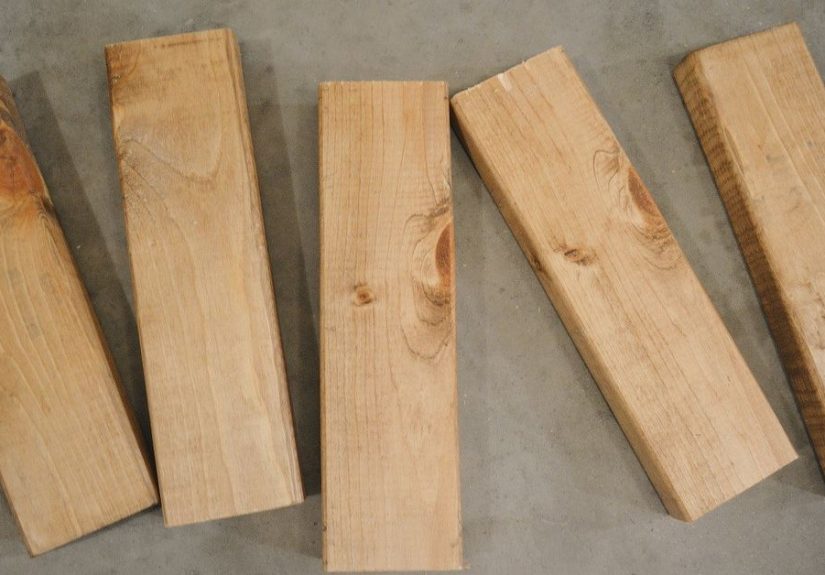 DIY Ladder Shelf