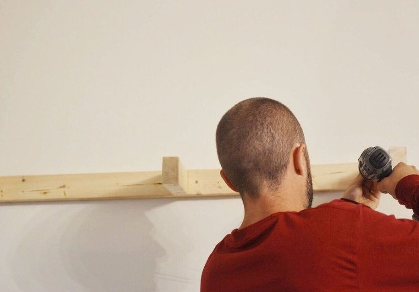 How to Make Floating Farmhouse Shelves