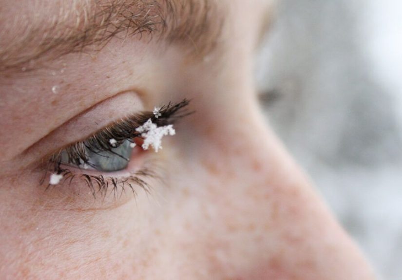 Ojos secos en invierno: Causas, tratamiento y prevención