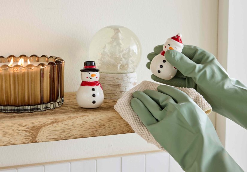 The Best Way to Clean Around Holiday Decor Without Having to Redecorate