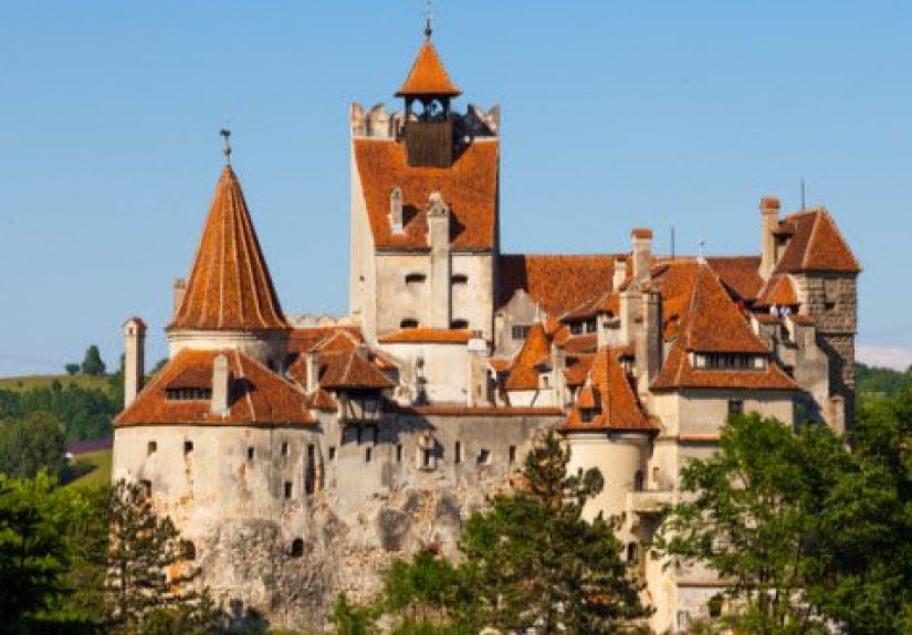 10 Famous Landmarks That Were Put Up For Sale