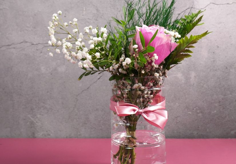 How to Make a DIY Vase from a Plastic Bottle: 3 Fun Designs!
