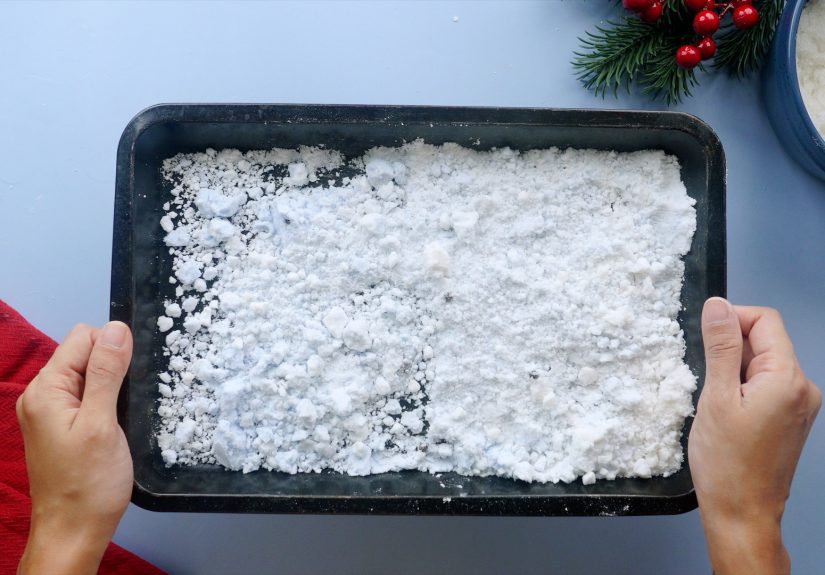 3 Ways to Make Baking Soda Snow