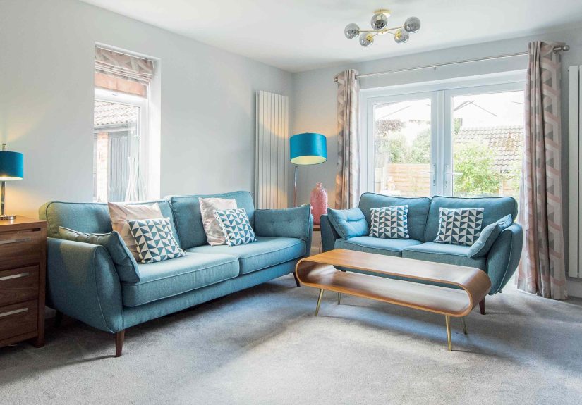 7 Outdated Living Room Features Designers Immediately Notice