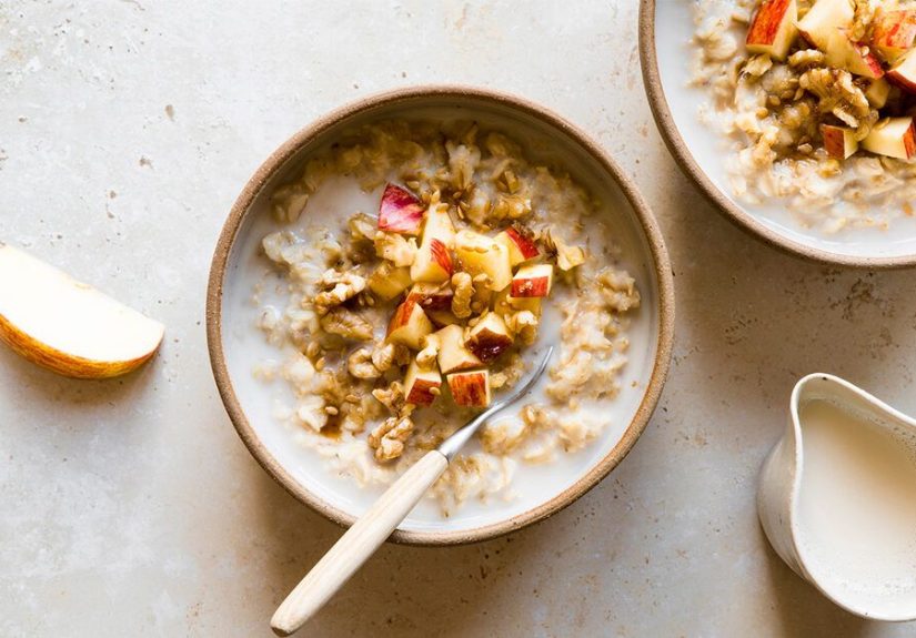 Does Oatmeal Lead to Weight Gain? Toppings and More