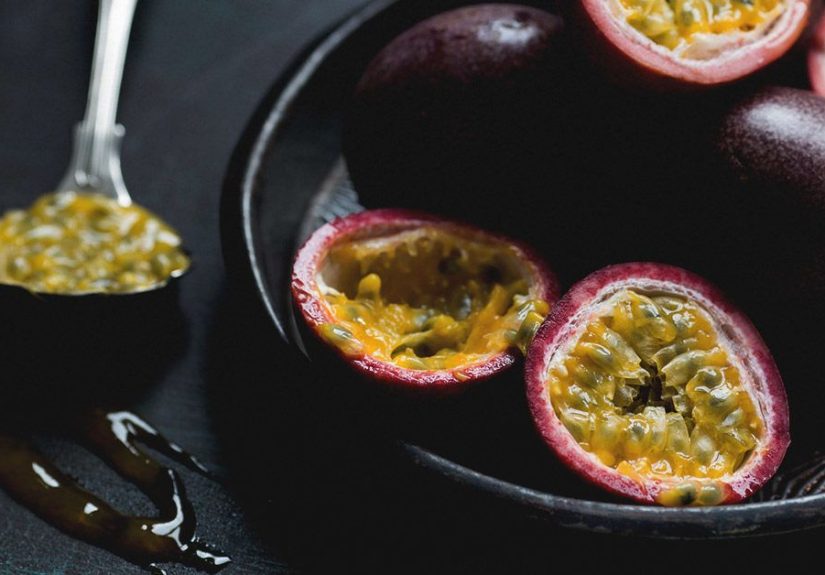 How to Eat Passion Fruit: Instructions and Recipes
