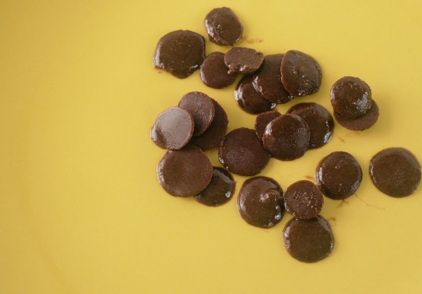 How to Make Homemade Chocolate: 12 Steps