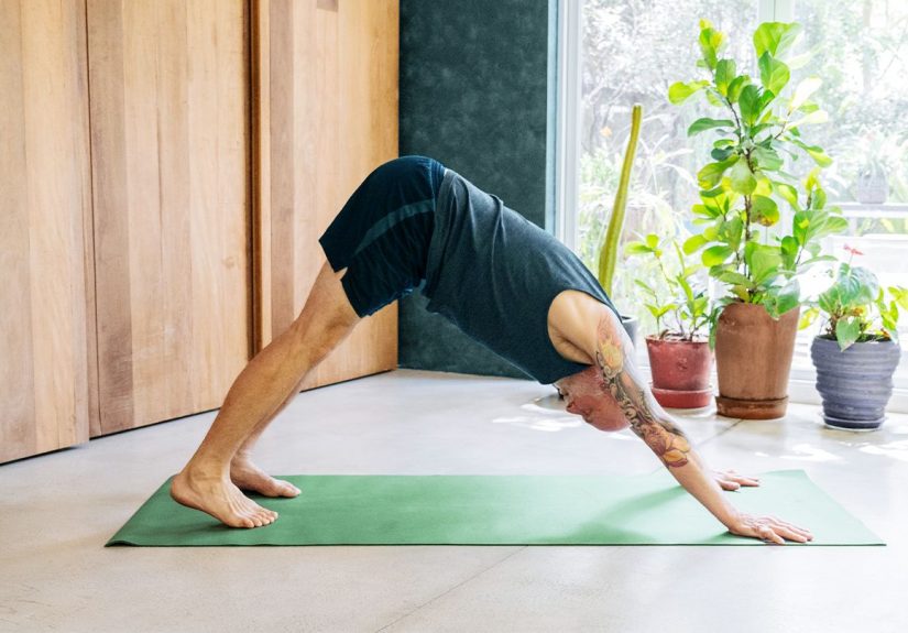 The Best Total-Body Stretches for Healthy Aging