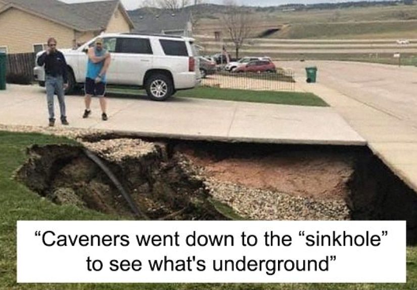 There's A Huge Sinkhole In South Dakota And People Explore It