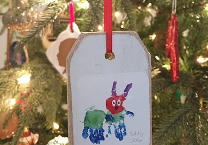 Two Easy & Cheap Kid Art Ornament Ideas