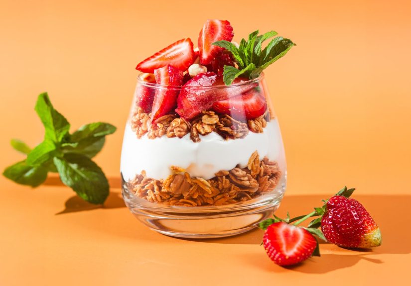 8 Foods You Should Always Pack in Your Lunch for All-Day Energy, Nutritionists Say