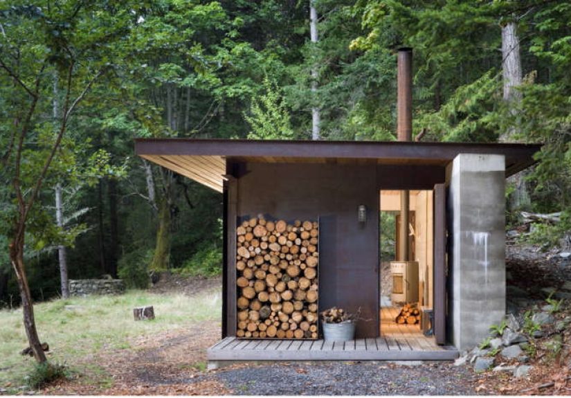 A Master Architect Builds a Tiny Cabin in the Pacific Northwest