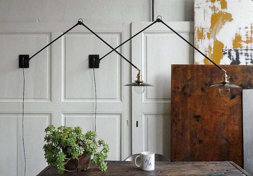 Accent Swing Wall Lamp
