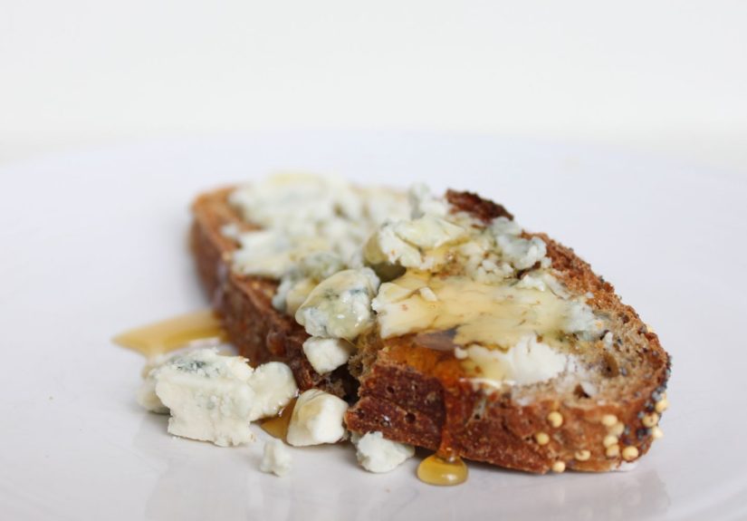 Essential Tips for Pairing Cheese and Honey
