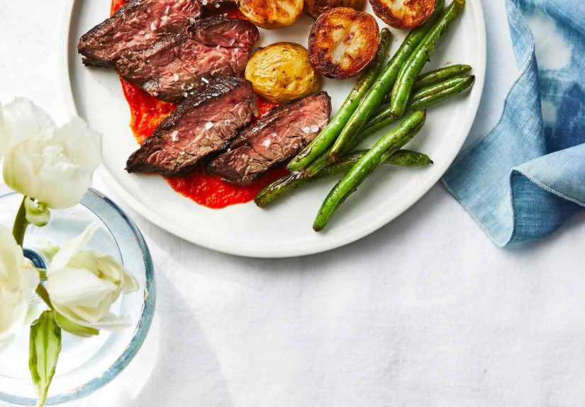 Hanger Steak With Roasted Red Pepper Sauce Recipe