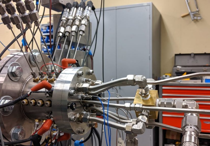 How a Rotating Detonation Engine Works - Rocket Engine