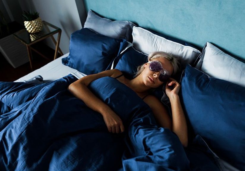 Cold Compress for Eyes: Benefits, How to Make One, and More